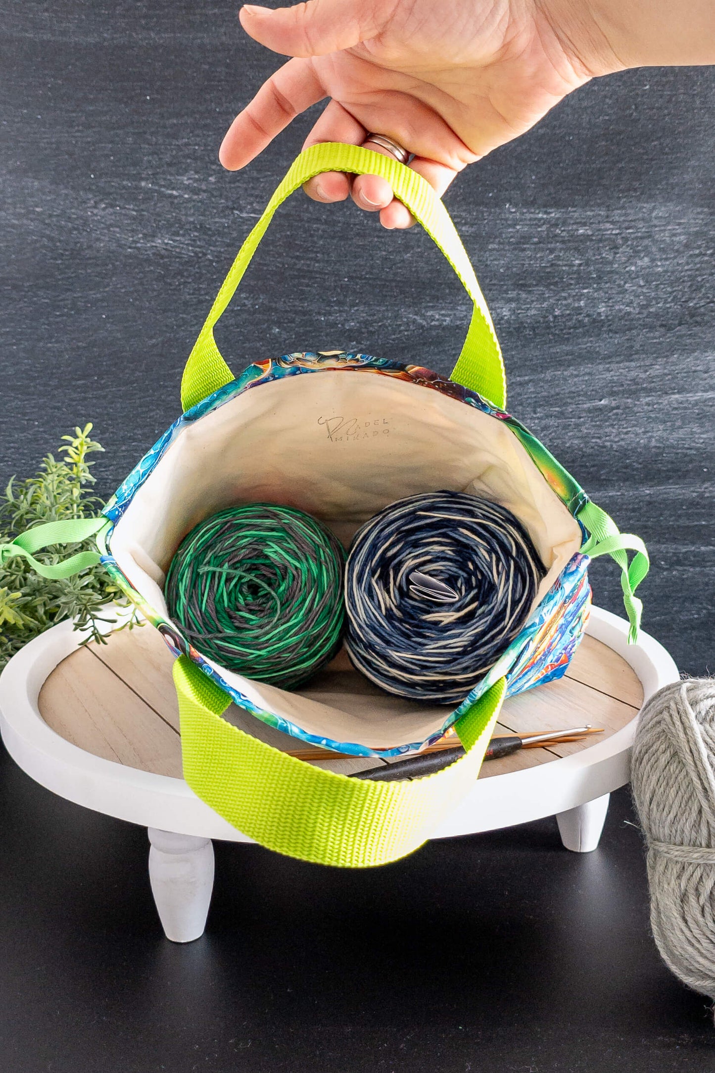 Offene Field Bag mit Einblick in das Innenfutter aus Volumenvlies