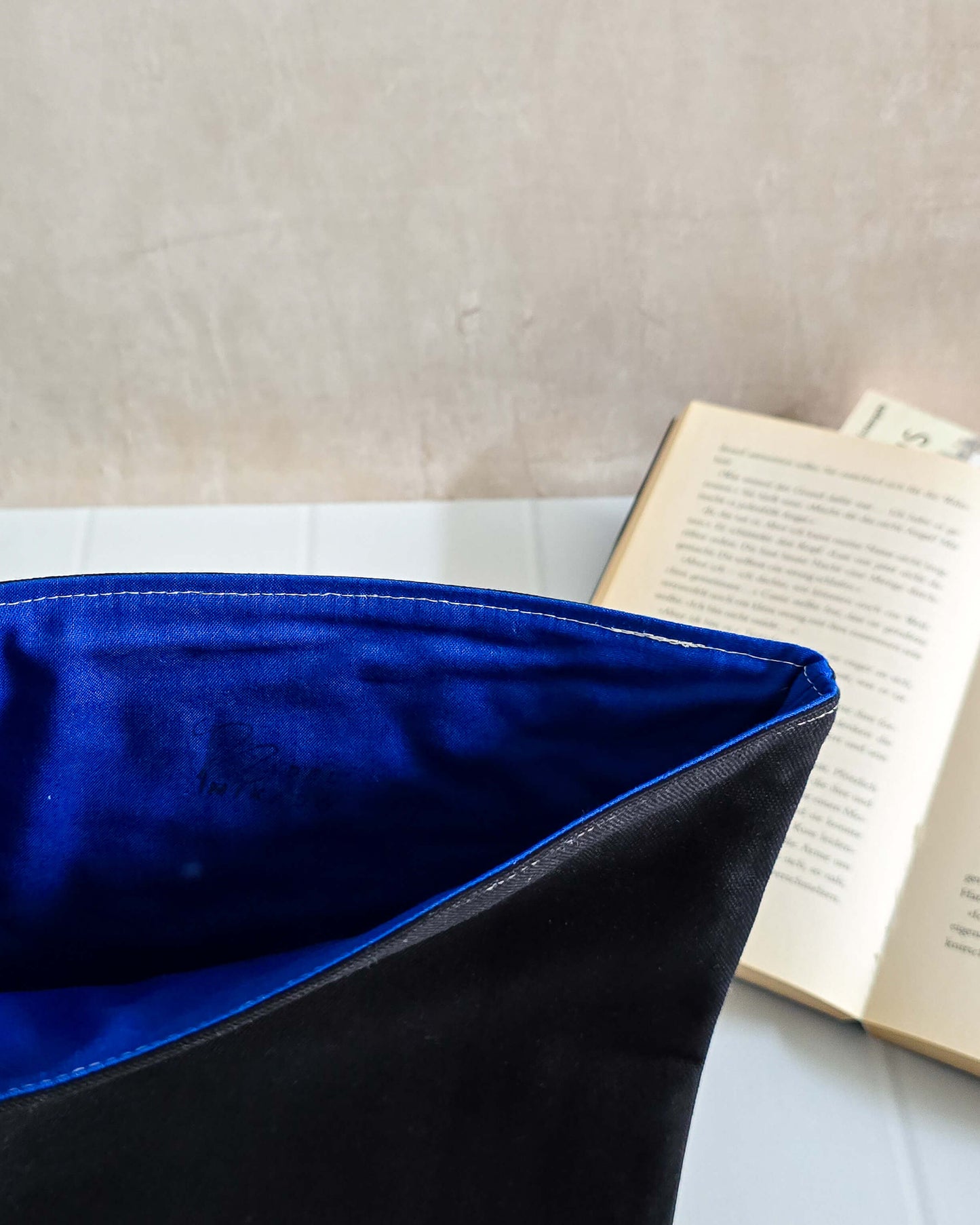 Buchhülle Limited Edition - Royal Blau