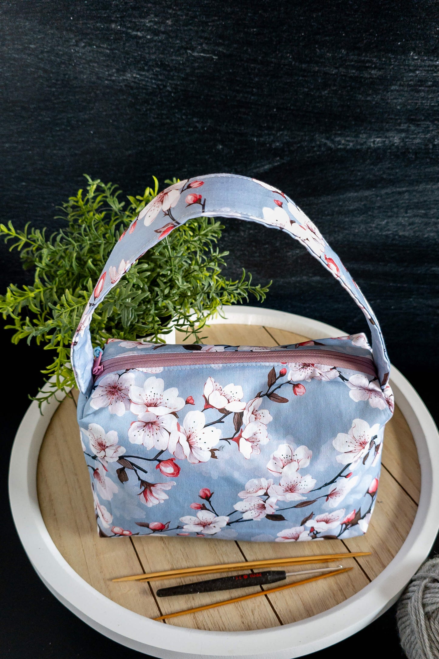 Projektbeutel Hanami mit Volumenvlies – perfekter Stand für Wolle und Nadeln