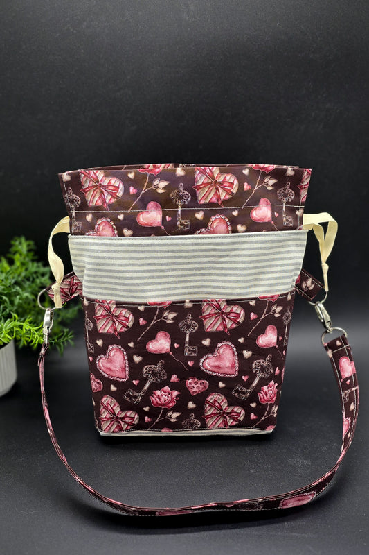 „Nadelmikado Huldra Bag Key to my Heart 30 × 29 × 10 cm Fassungsvermögen für 300-400 g Wolle Deutschland“