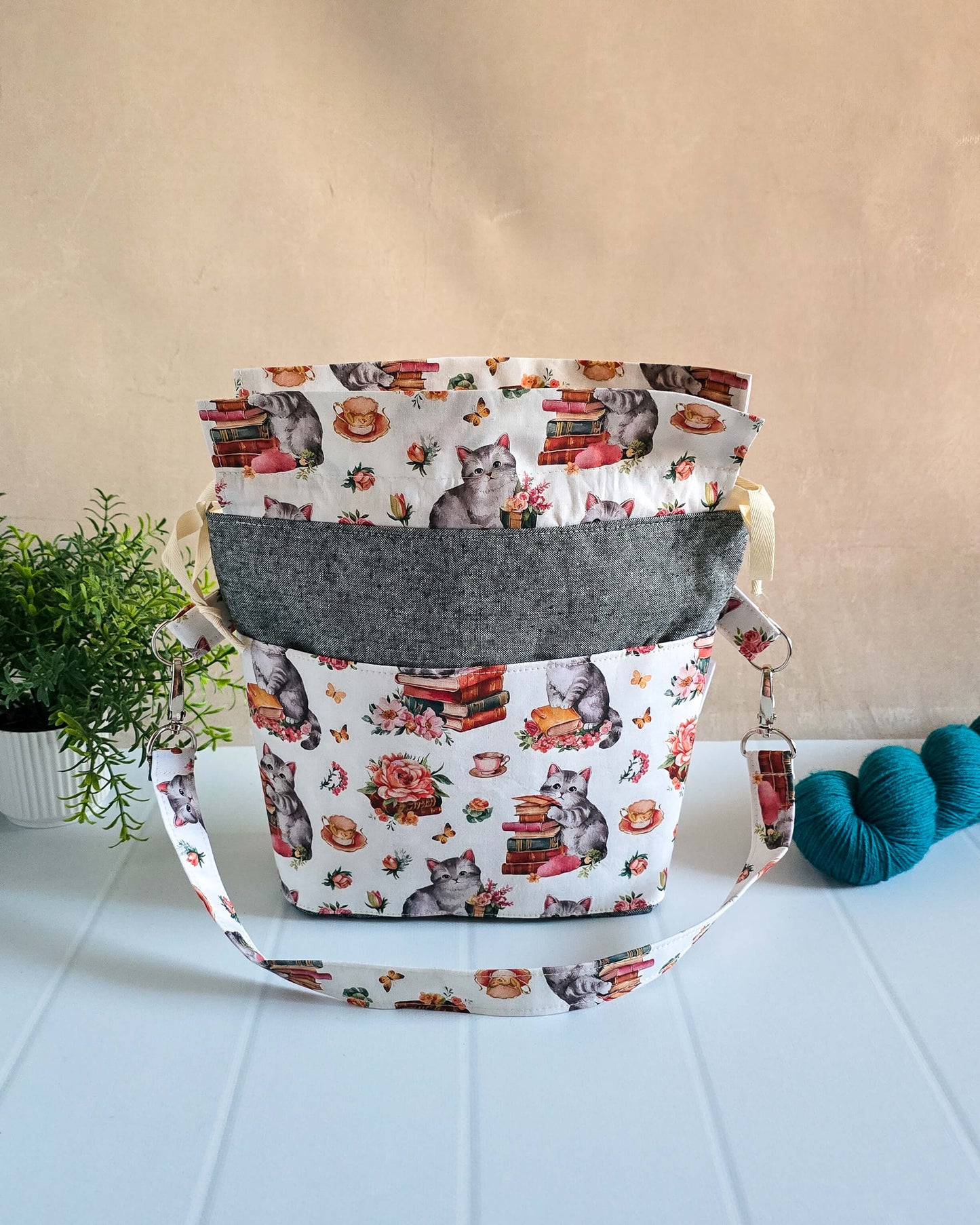 Huldra Bag – Katzenzauber und Bücher
