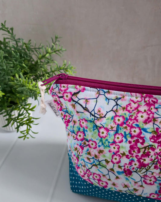 Isvind Bag - Cherry Dot - Stricktasche