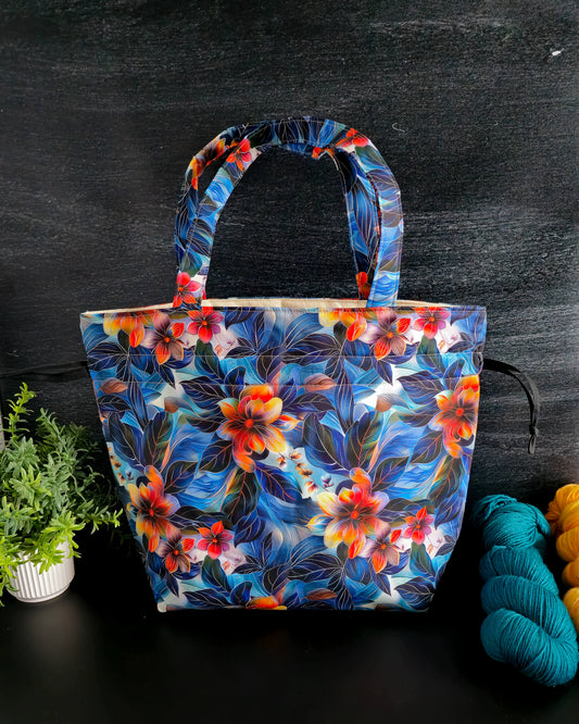 Kara Bag Tropic Bloom – Stricktasche mit Tropenmuster