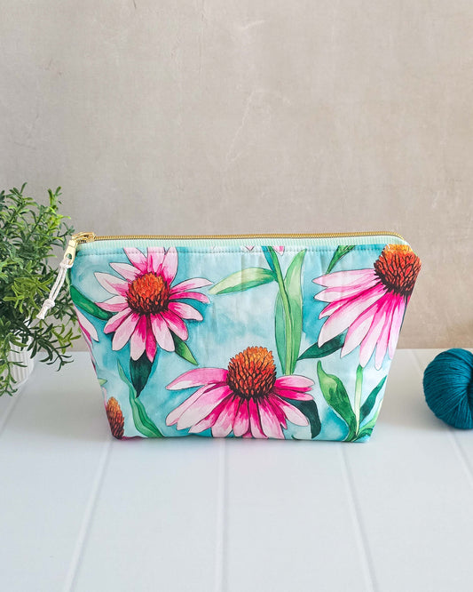 Handgenähte Projekttasche Knit n Keep „Echinacea Sky“ mit Blumenmuster - Bayern, Nadelmikado
