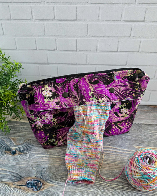 Knit n Keep Projekttasche Koi Night, handgenähte Stricktasche aus Bayern von Nadelmikado