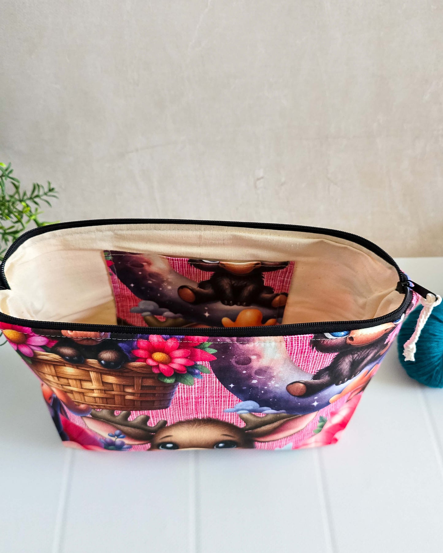 Knit’n Keep Projekttasche Moonlight Moose mit Elchmotiv und Blumen
