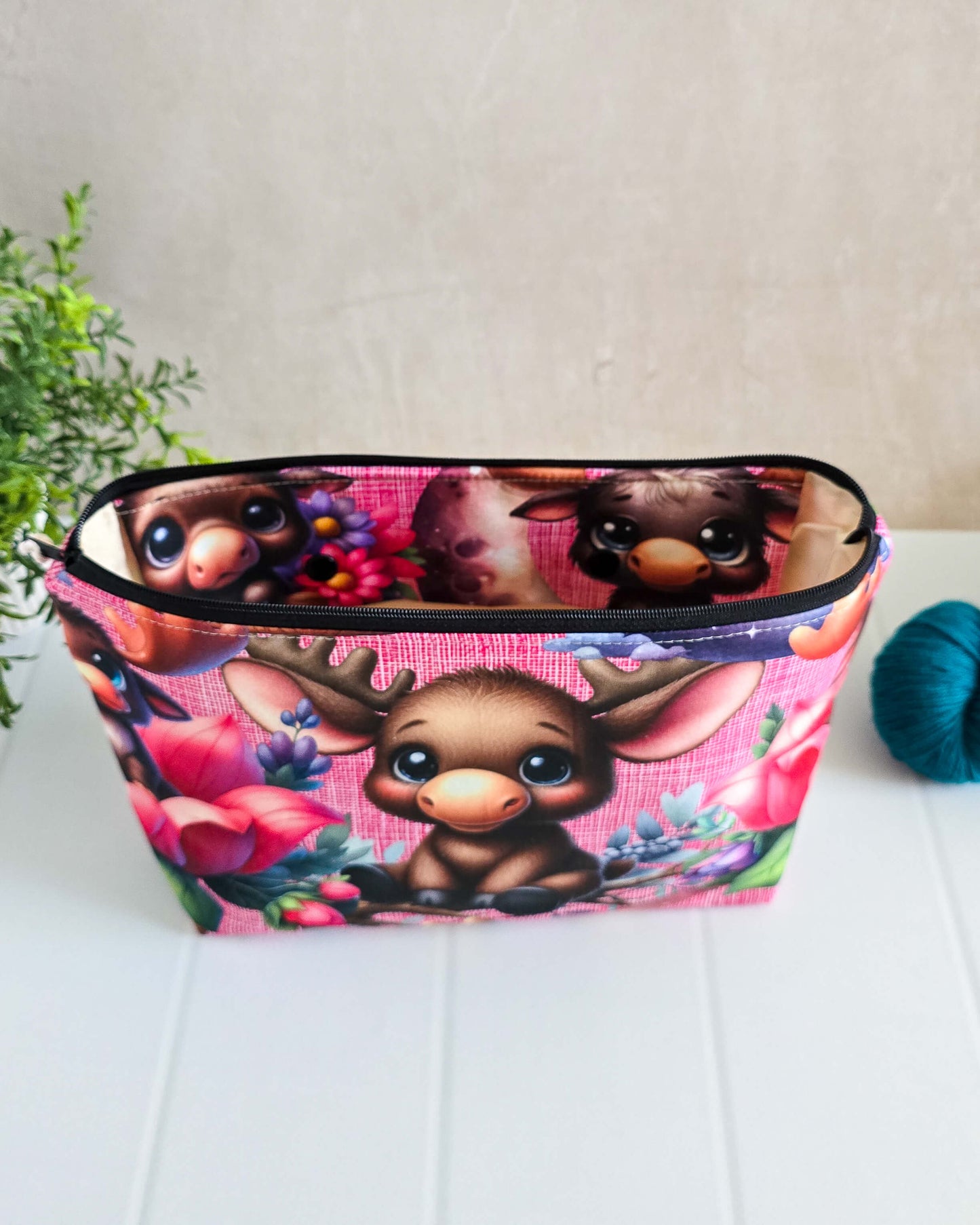 Knit’n Keep Projekttasche Moonlight Moose mit Elchmotiv und Blumen