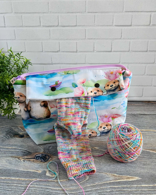 Handgenähte Projekttasche mit Otter-Motiv und Reißverschluss