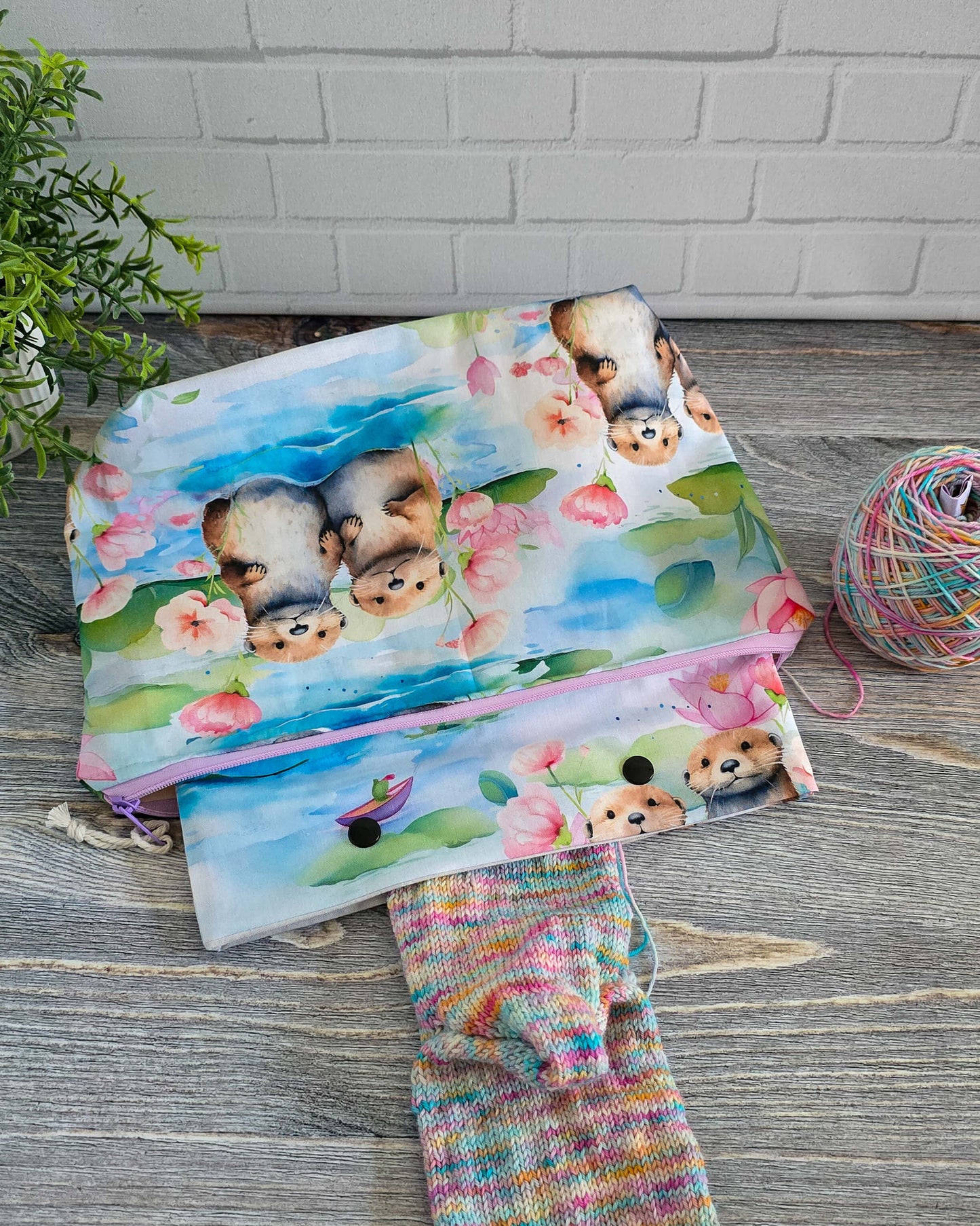 Handgenähte Projekttasche mit Otter-Motiv und Reißverschluss