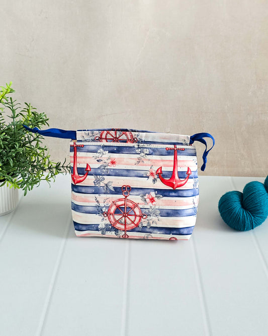 maritime Projekttasche mit Anker-Print im Kinchaku-Stil