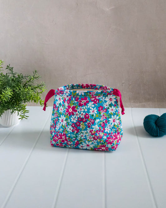 Lyra Bag - Blütenwirbel - kleiner Projektbeutel für Socken stricken