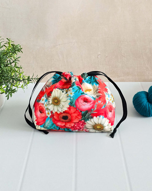 Lyra Projekttasche Blütenzauber mit Tunnelzug und floralem Muster