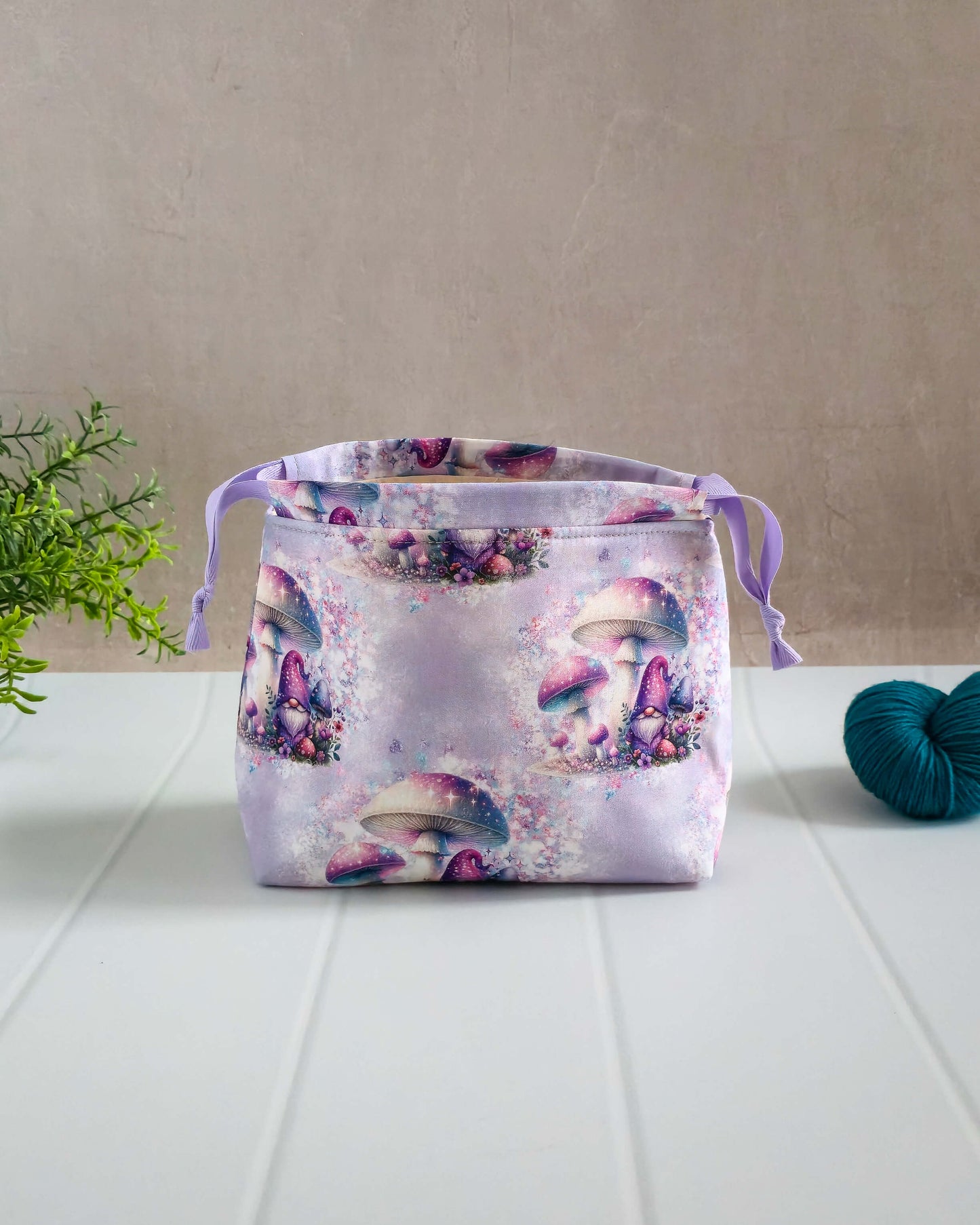 Lyra Bag - Moonlight Shrooms - kleiner Projektbeutel für Socken stricken