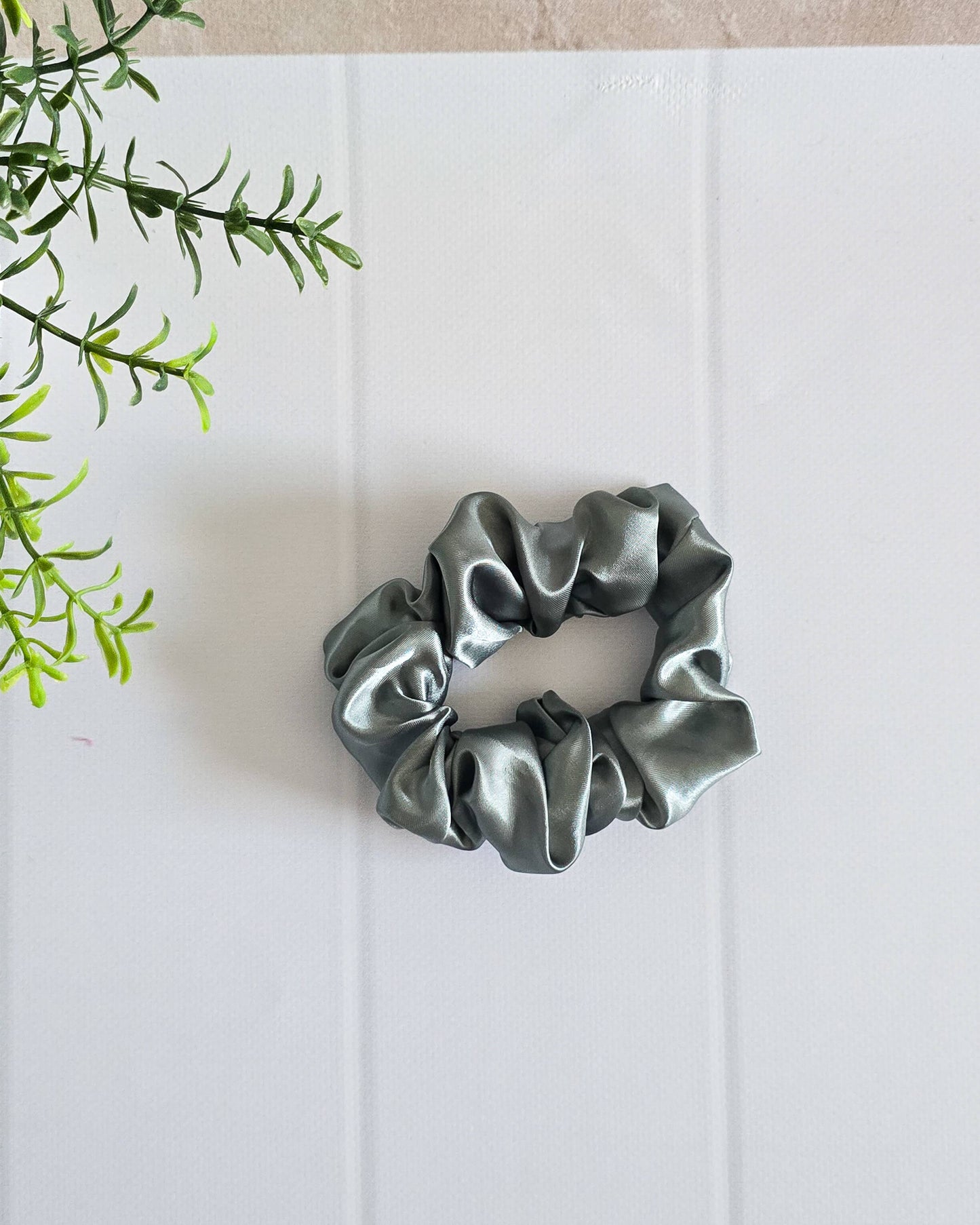 Scrunchie Satin Old Green