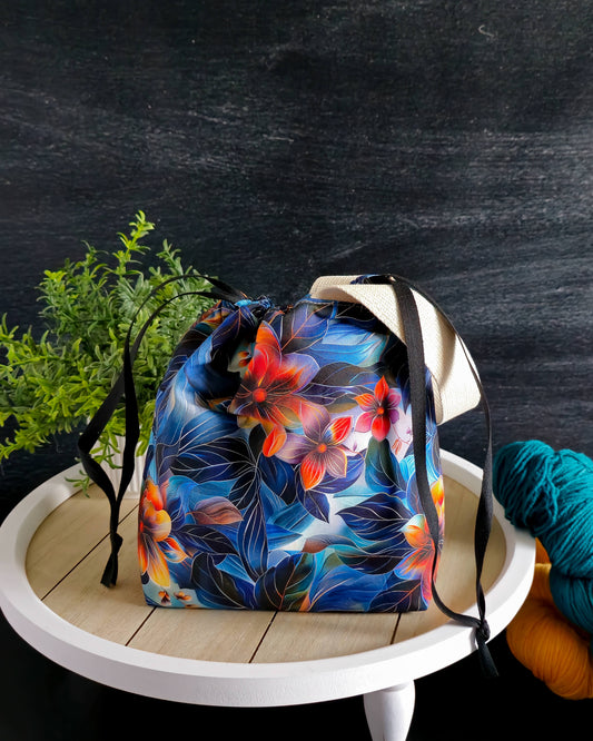 Projekttasche aus Baumwolle mit floralem Muster