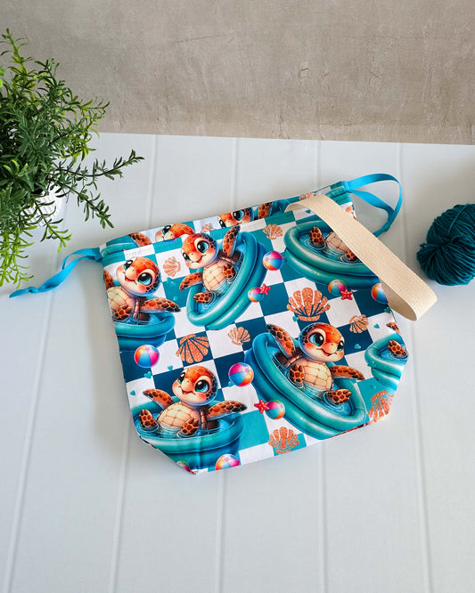 Handgenähte Projekttasche aus Baumwollstoff