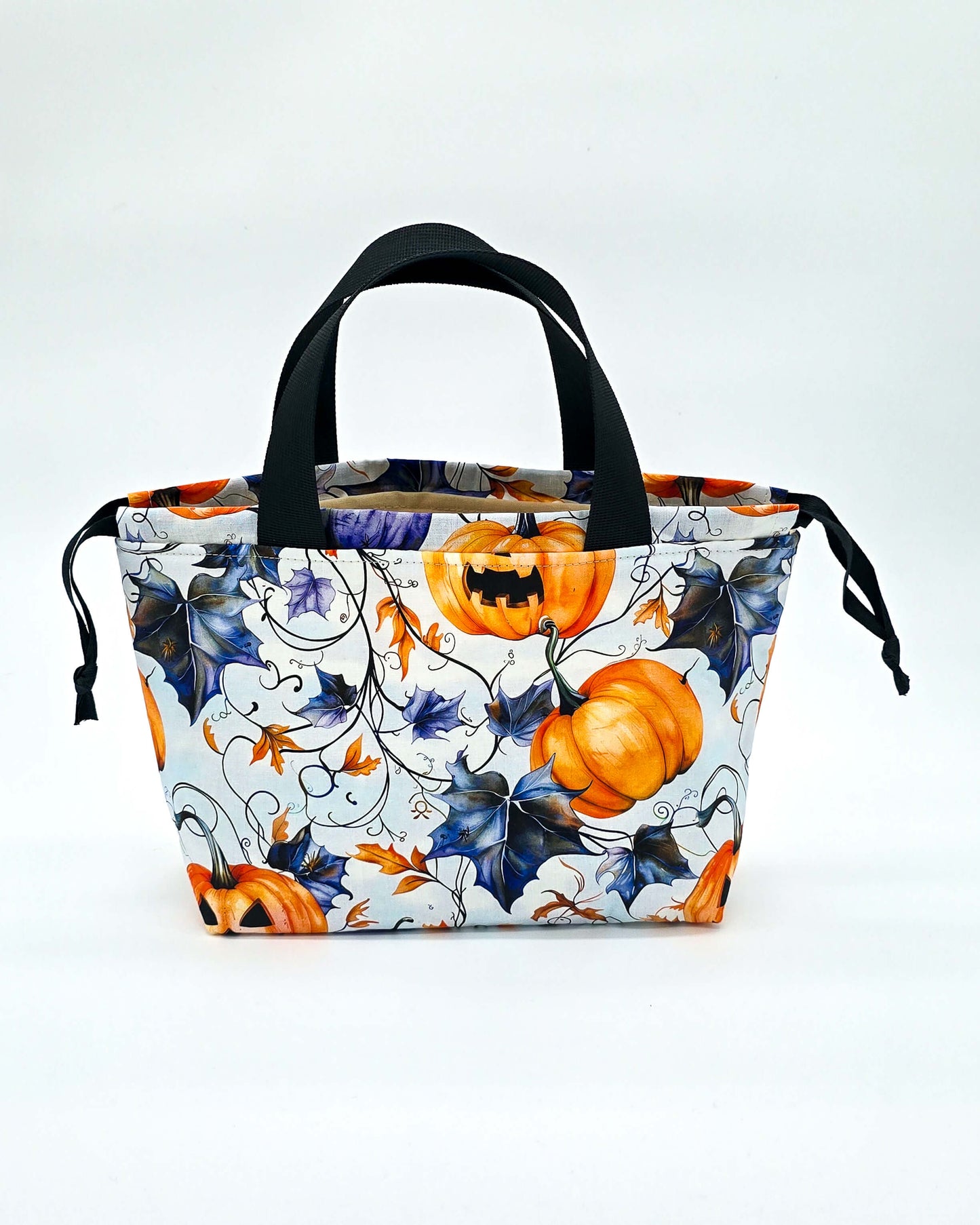 Projekttasche Alva Bag Moonlit Pumpkin – handgenäht in Bayern von Nadelmikado für Strickprojekte