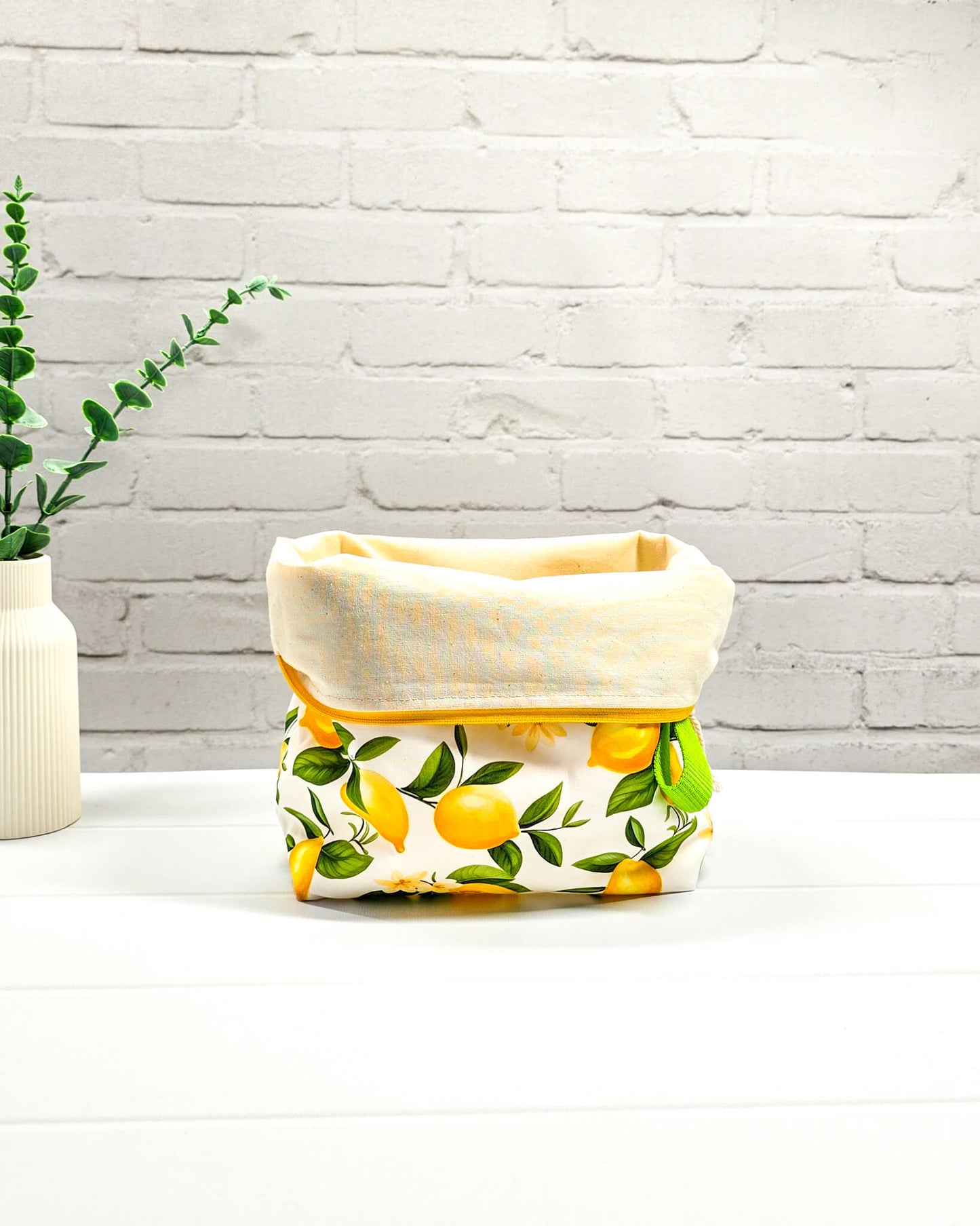 Projekttasche Isvind M Zitronenmotiv handgenäht Bayern von Nadelmikado