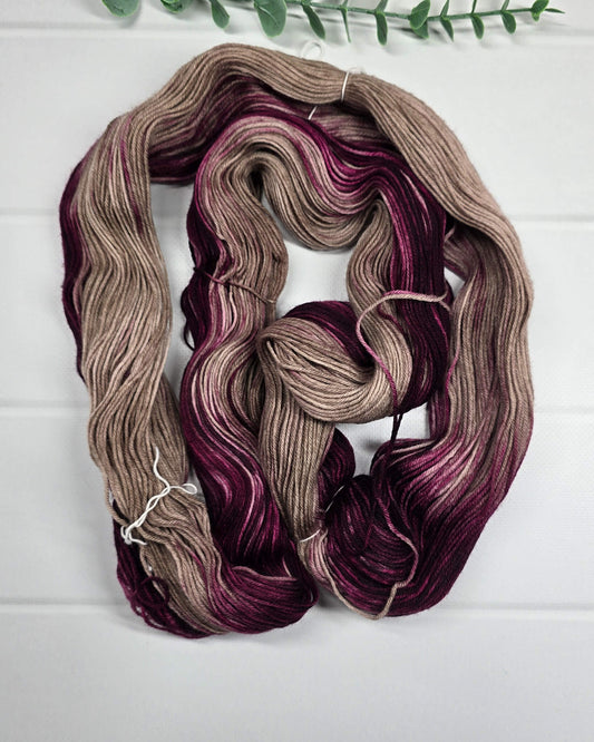 KnitPro Symfonie Terra Cafe Rose Sockenwolle in Taupe, Bordeaux und Rosé