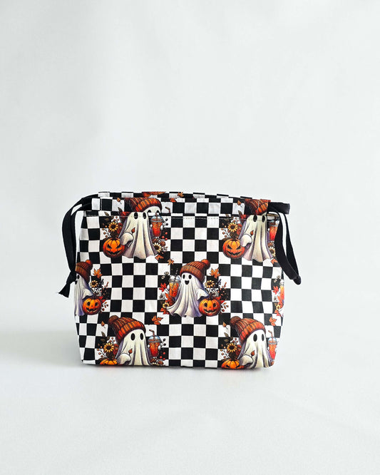Lyra Projekttasche Halloween Geist im Checkerboard-Design, handgenäht in Deutschland