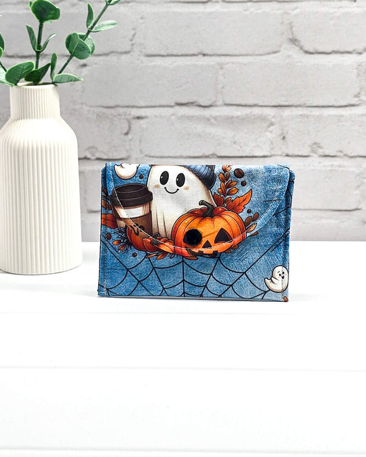 Mini Pouch für Strickzubehör mit Geist, Kürbis und Spinnennetz auf blauem Stoff, handgenäht in Bayern von NadelMikado