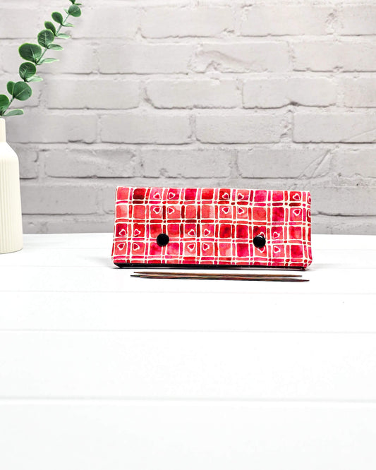 Nadelgarage 15 cm rot pink Herzmuster handgenäht in Bayern von Nadelmikado