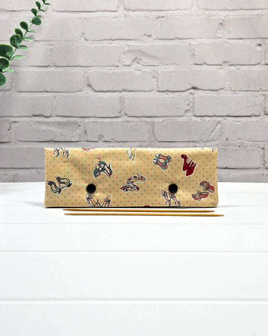 Nadelgarage 20 cm mit High Heels Motiv handgenäht in Bayern von Nadelmikado