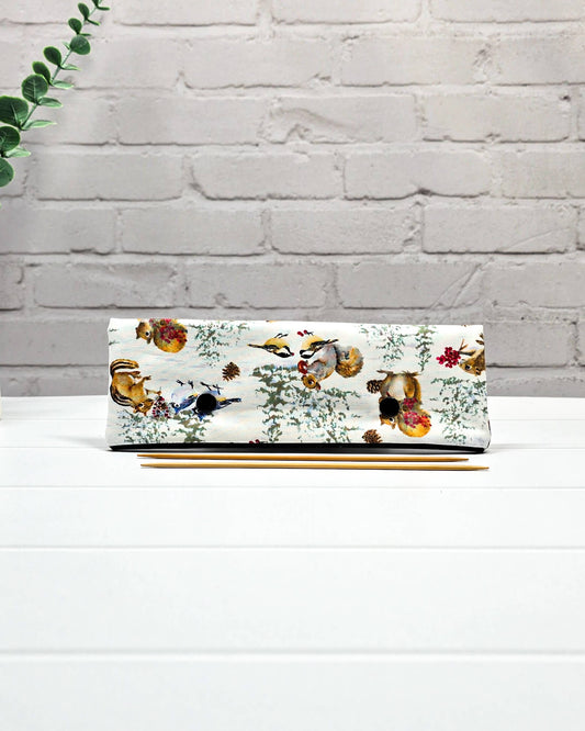 Nadelgarage 20 cm mit Eichhörnchen Waldmotiv handgenäht in Bayern von Nadelmikado