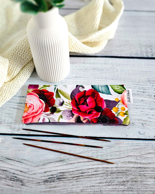 Nadelgarage Peony Garden, Stricknadel-Aufbewahrung mit Pfingstrosenmotiv, Bayern, handgenäht, Nadelmikado