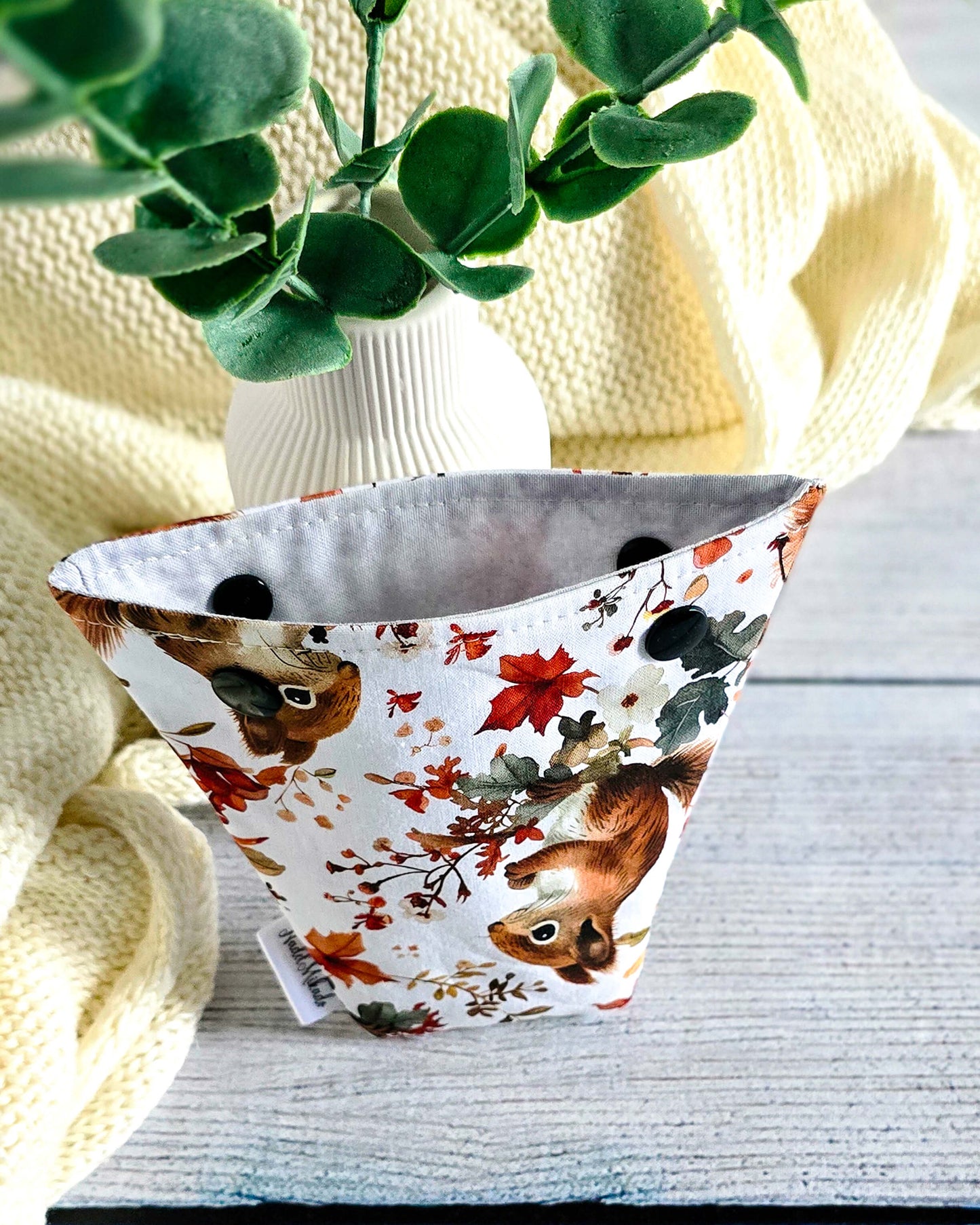 Nadelgarage Trio Autumn Squirrels – Eichhörnchenmotiv, handmade in Bayern von Nadelmikado