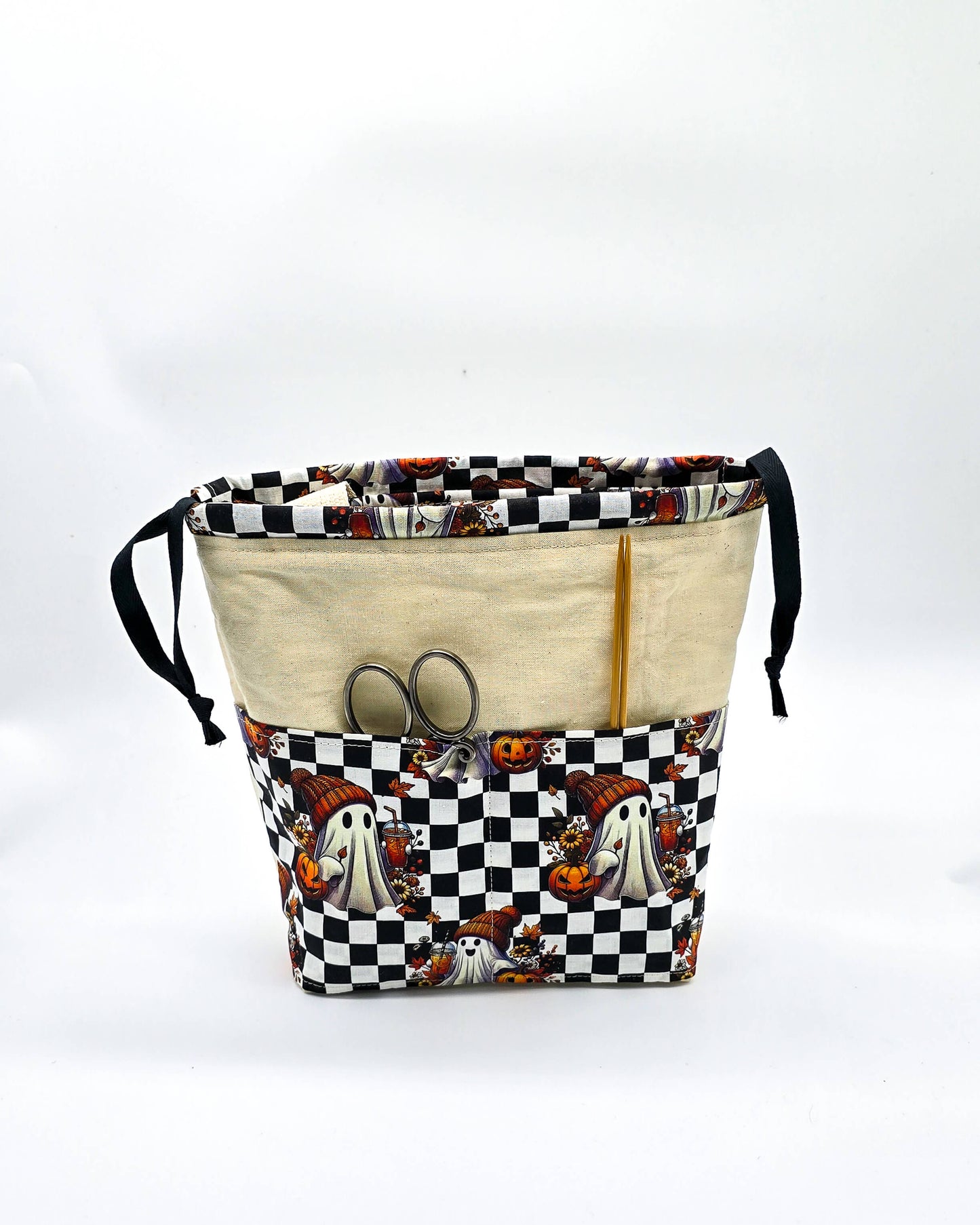 Projektbeutel Autumn Ghost – mit Kordelzug und Henkel, handgenäht in Bayern von Nadelmikado