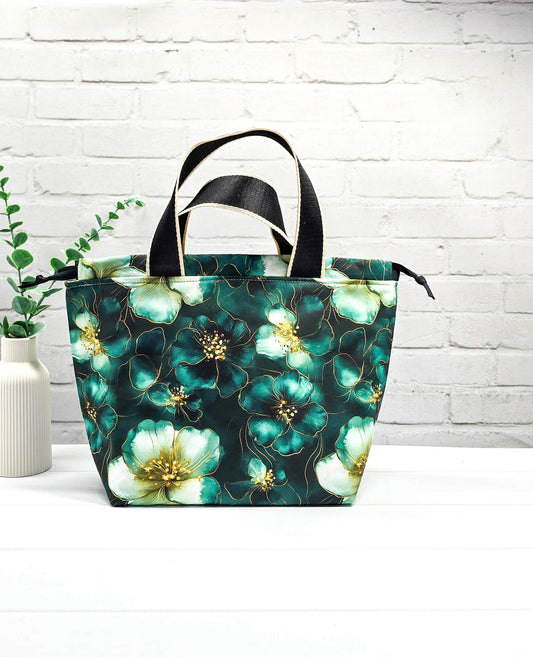 Projekttasche Alva M grün floral handgenäht Bayern von Nadelmikado