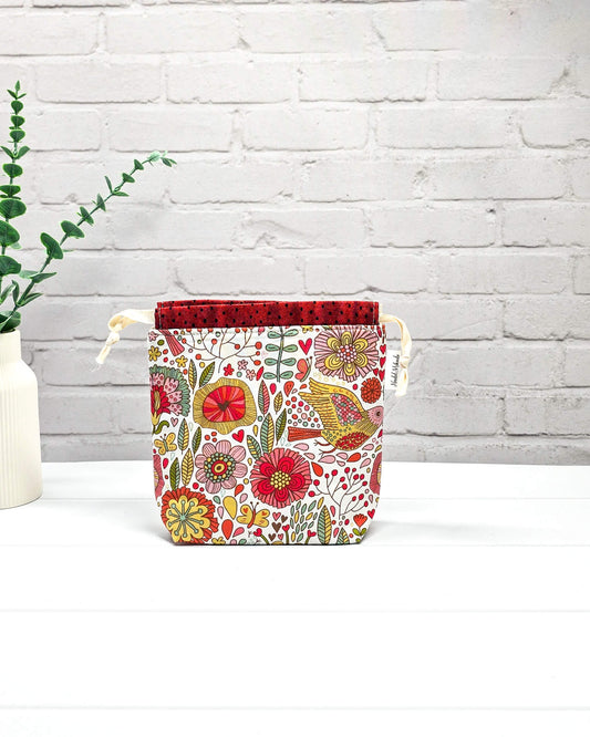 kleine Stricktasche mit Vogel und Blumen von Nadelmikado - handgenäht in Bayern
