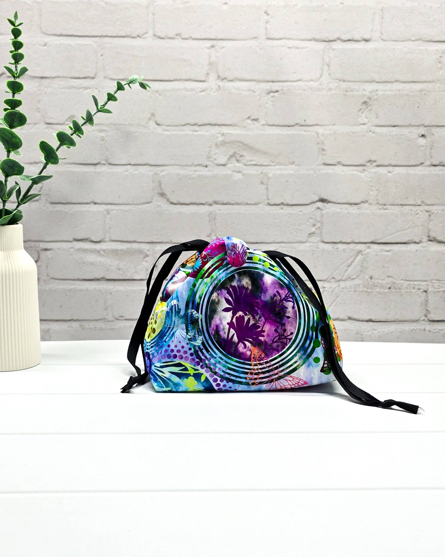 Projekttasche Größe S Lyra Kaleido Bloom für 100 g Sockenwolle, handgenäht in Bayern von Nadelmikado