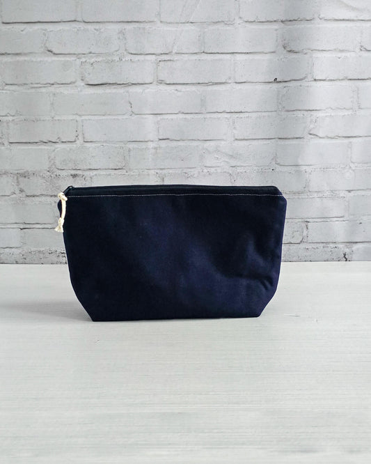 Projekttasche Isvind S aus dunkelblauem Canvas - handgenäht in Bayern von Nadelmikado