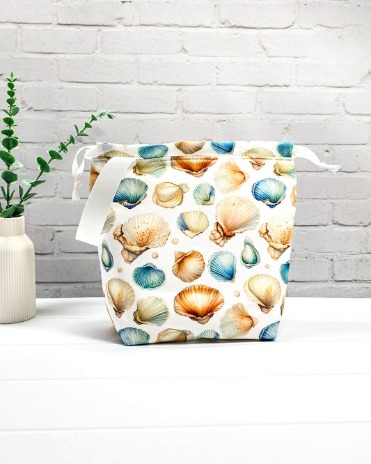 Projekttasche Tuva M Muscheln hell handgenäht Bayern von Nadelmikado