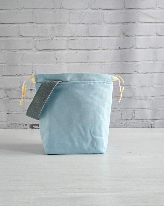 Canvas Projekttasche Tuva S Soft Blue handgenäht in Bayern von Nadelmikado