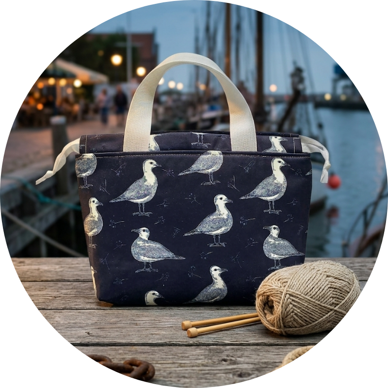 Projekttaschen aus Baumwollstoffen mit maritimen Motiven - handgenäht in Bayern von Nadelmikado