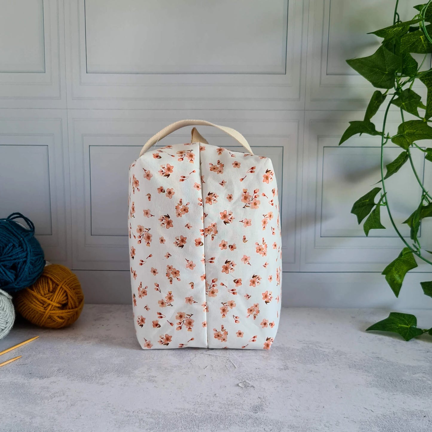 Rosa Blümchen - Boxy Bag Größe M