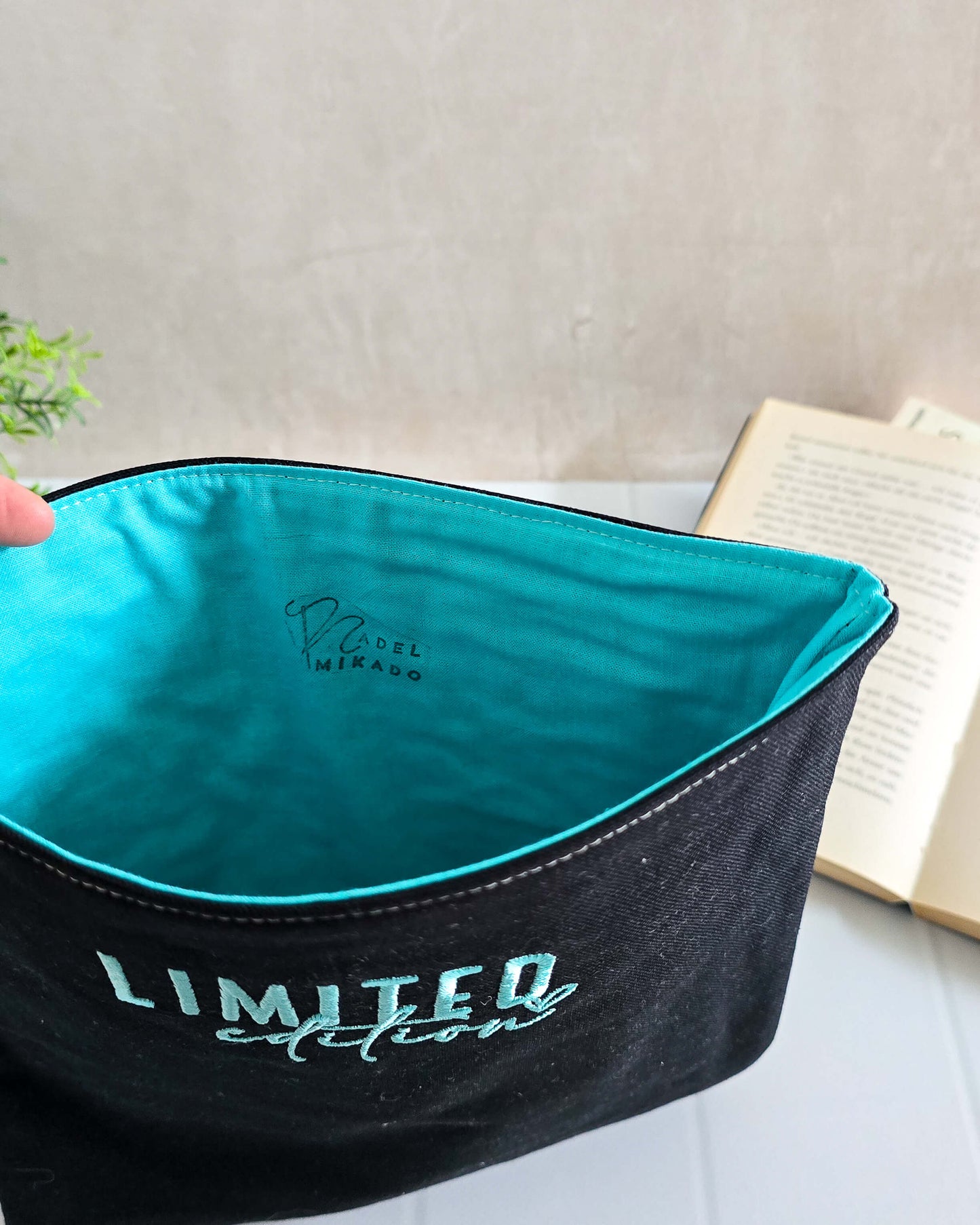 Buchhülle Limited Edition - Aqua