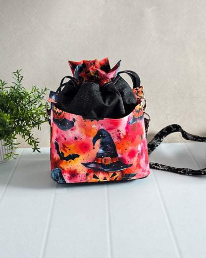 Projekttasche Pumpkin Witch – Kürbisgesichter mit Hexenhut & Fledermäusen