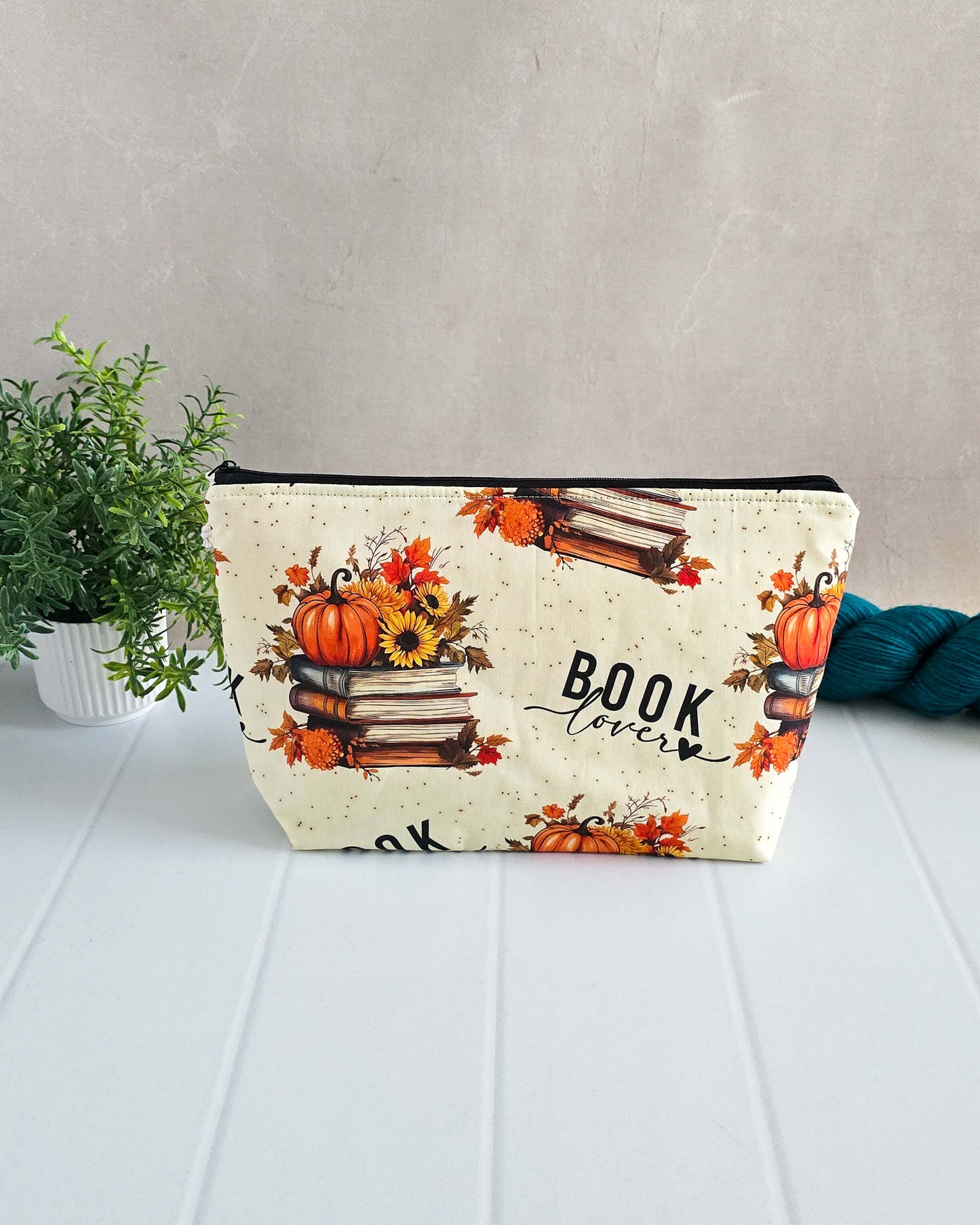 Projekttasche Book Lover – Bücher, Kürbisse & Sonnenblumen