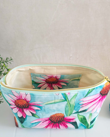 Handgenähte Projekttasche Knit n Keep „Echinacea Sky“ mit Blumenmuster