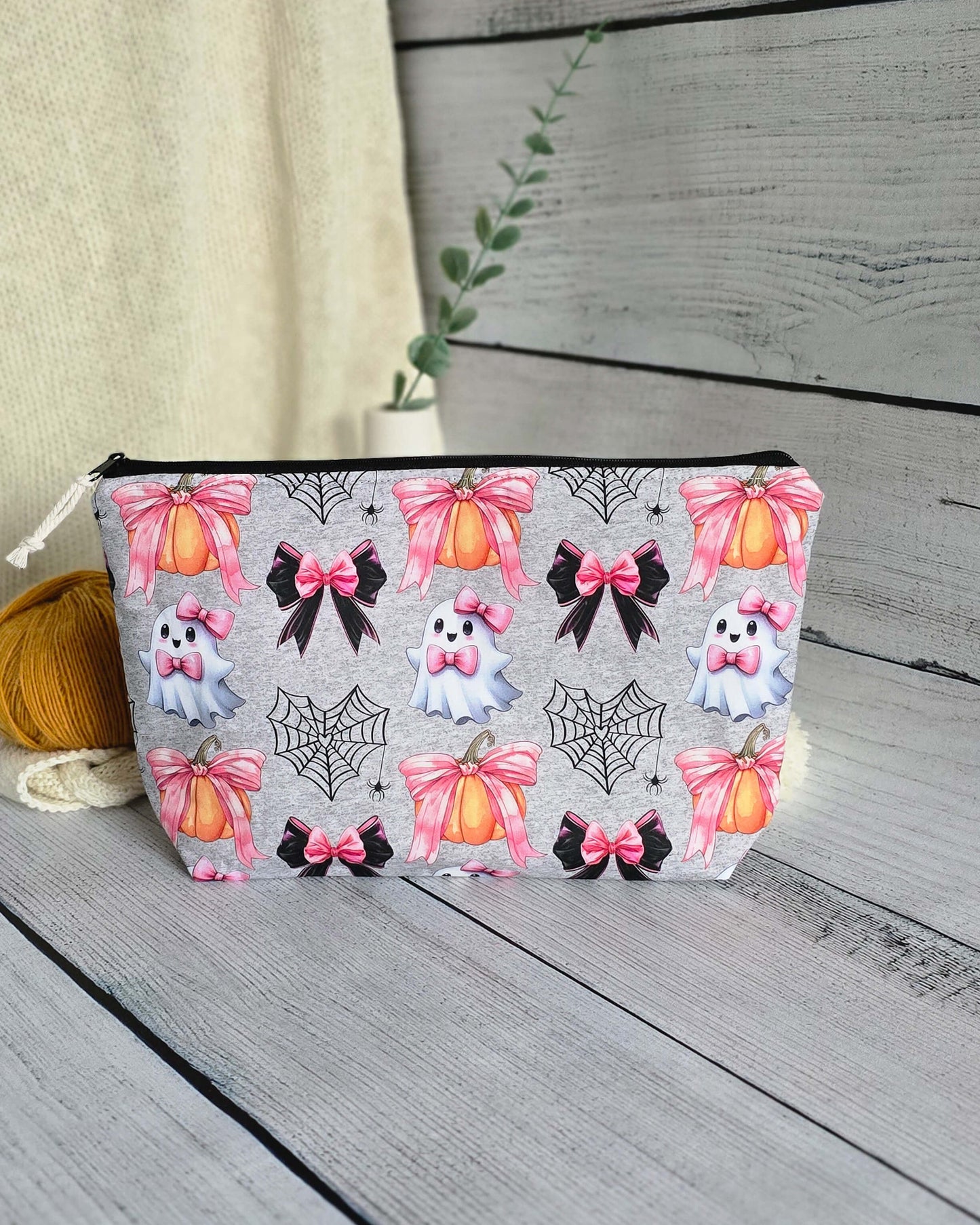 Knit’n Keep Projekttasche „Spooky Cute“ – Halloween Edition - Nadelmikado - handgenäht aus Bayern