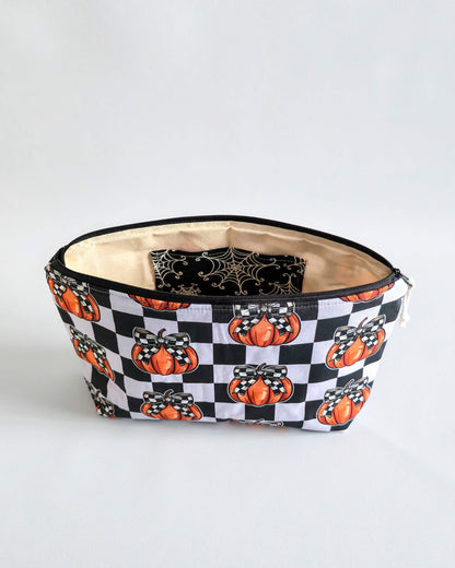 Knit’n Keep Projekttasche „Pumpkin Chic“ – Halloween Edition - Stricktasche mit integrierter Nadelgarage