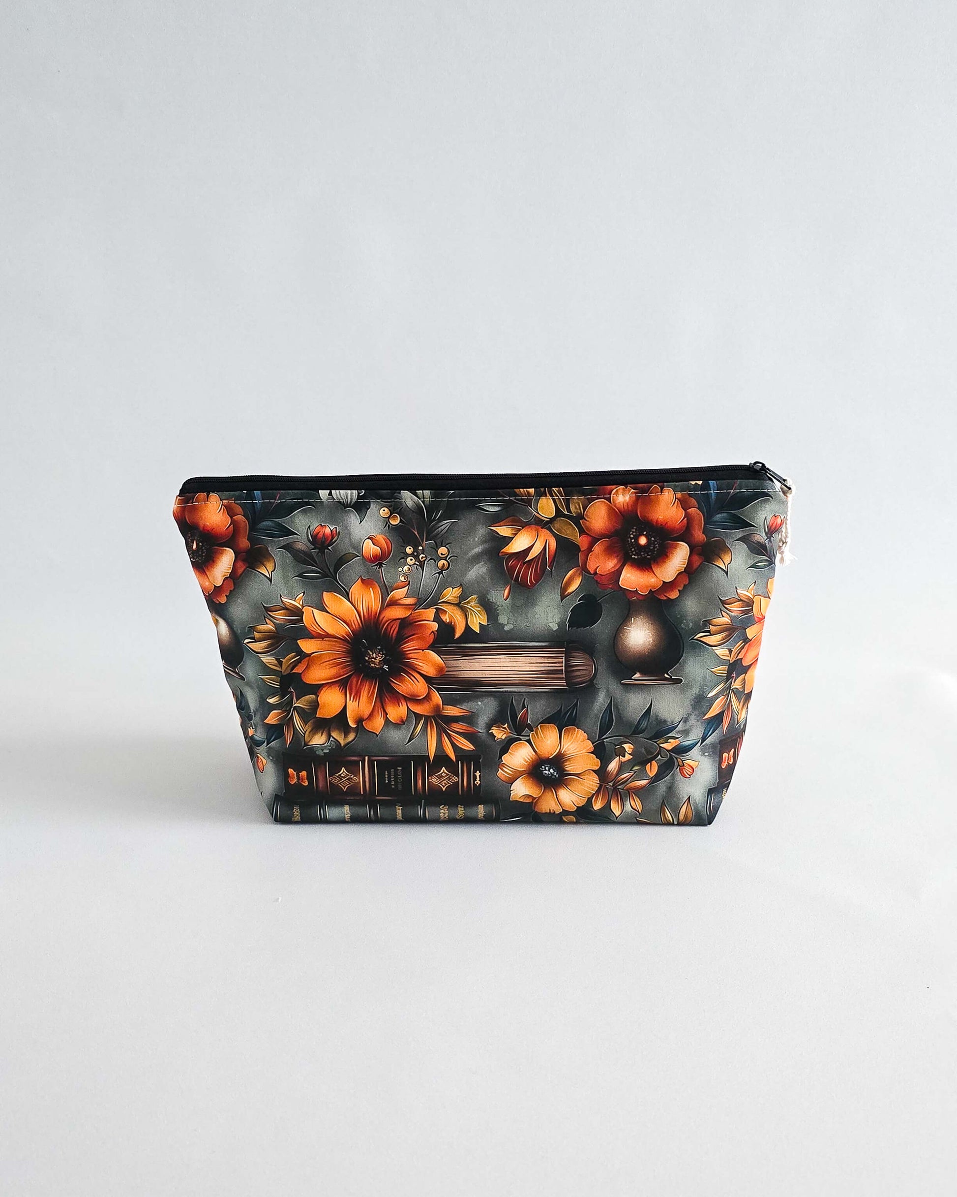 Projekttasche Herbst „Autumn Tales“ – Handmade Stricktasche mit Nadelgarage & Innentasche. Ideal zum Stricken, Häkeln & Aufbewahren von Garn.
