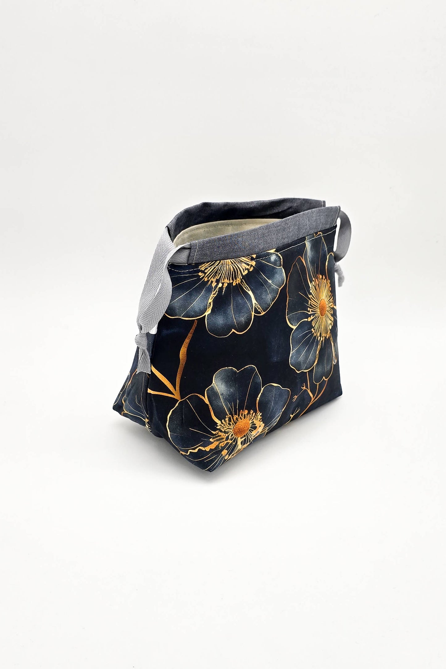 Lyra Bag – Midnight Bloom