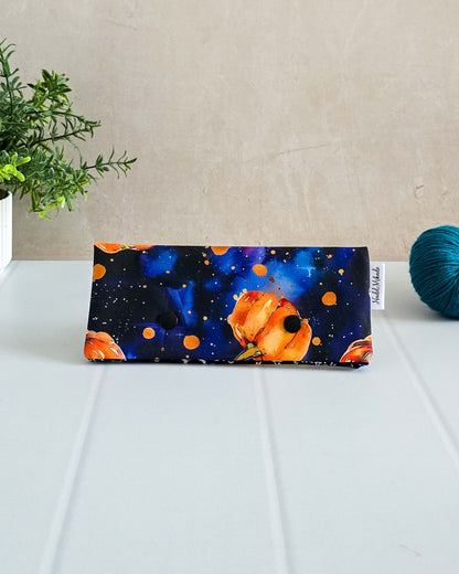 Projekttasche Cosmic Pumpkin – Kürbisse im Galaxie-Design