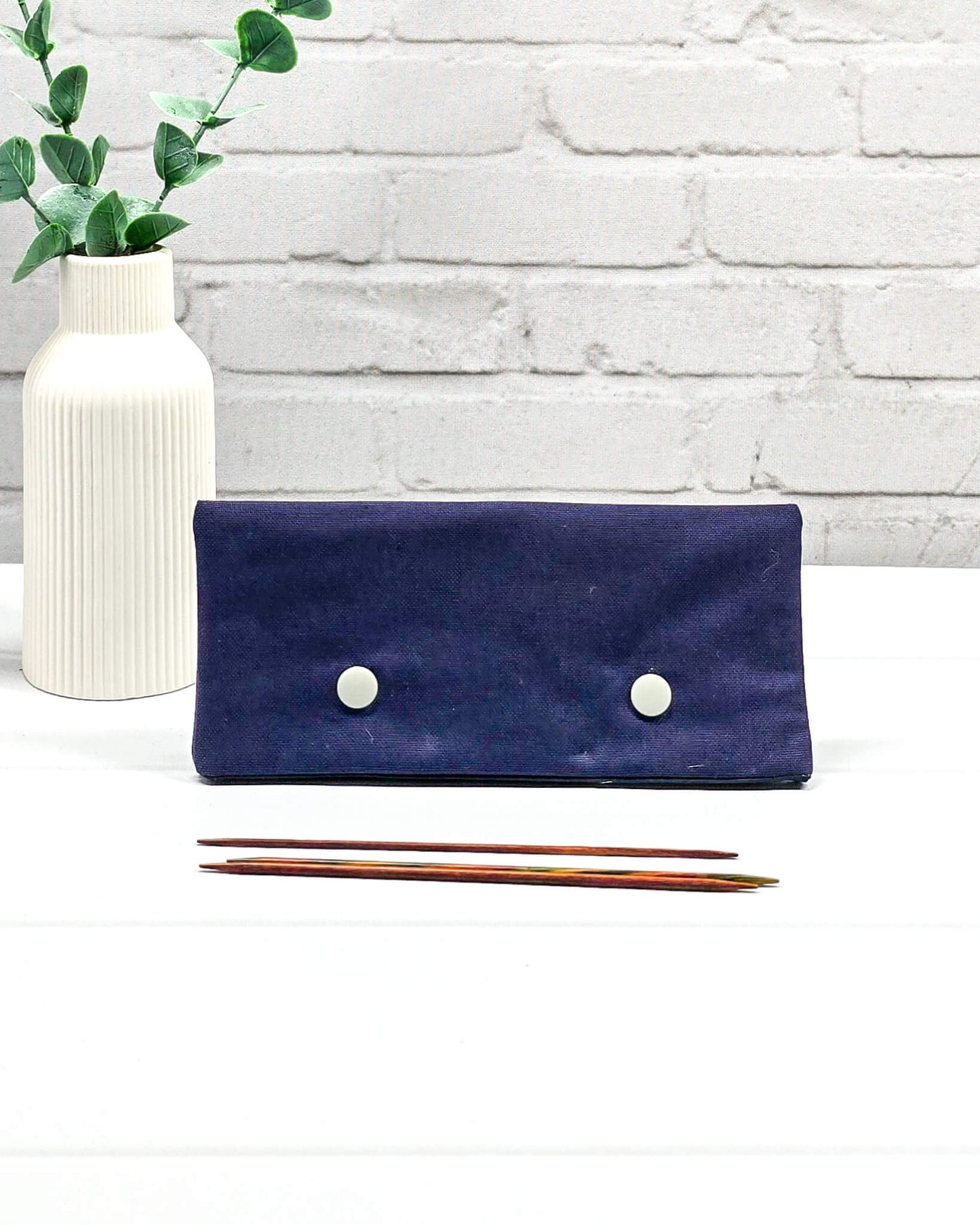 Nadelgarage 15 cm aus navyblauem Canvas handgenäht in Bayern von Nadelmikado