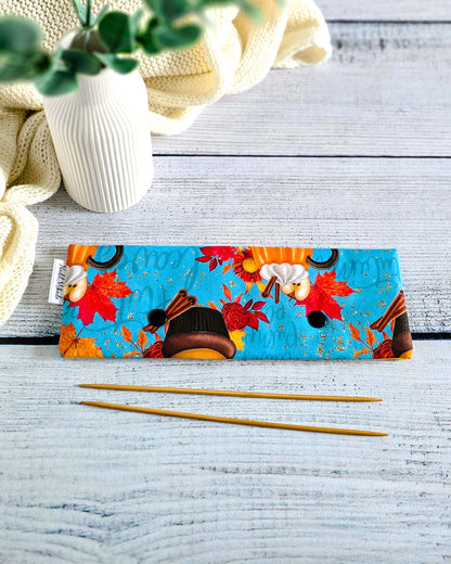 Nadelgarage 20 cm Pumpkin Treats – herbstliches Design mit Kürbissen und Cupcakes, handgemacht in Bayern von Nadelmikado